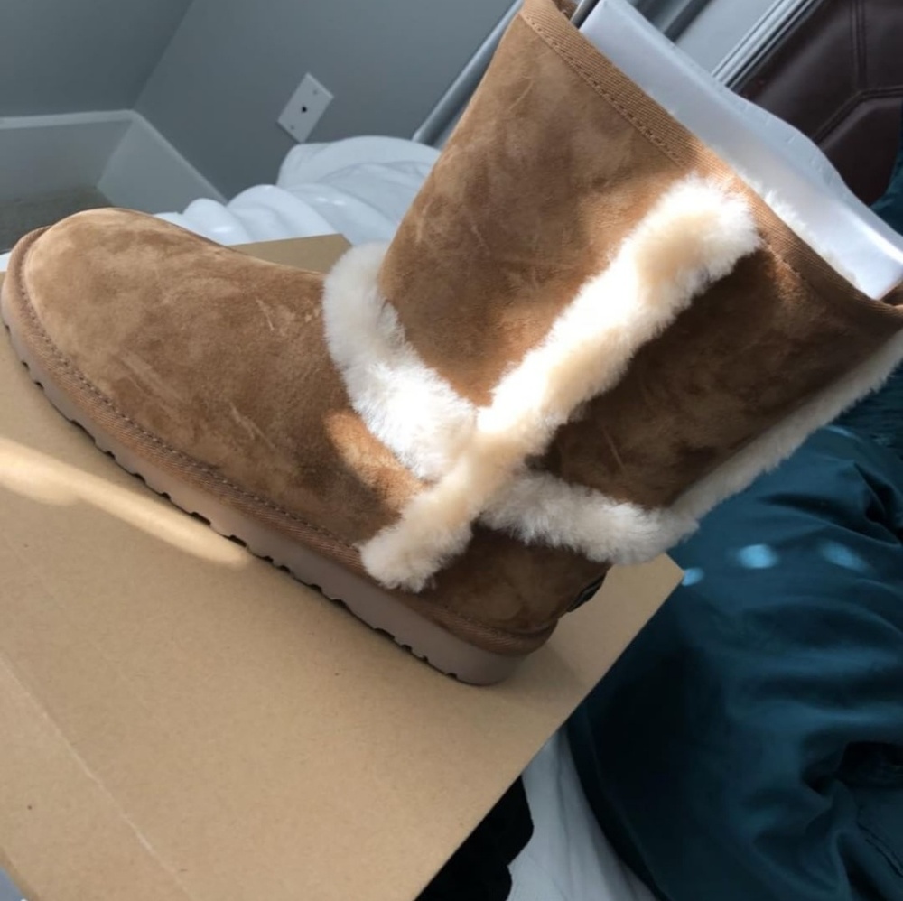 Ugg